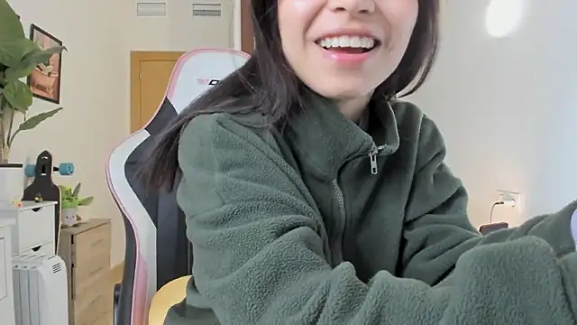 Adriennesexxx online show from 02/03/26, 05:40