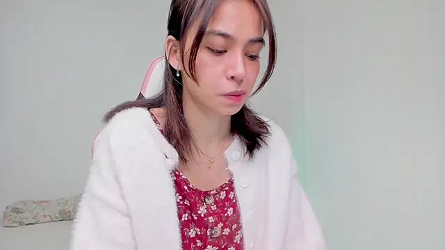 Snapshot of Adriennesexxx chatting on 02/11/25, 11:20 Adriennesexxx online show from 02/11/25, 11:20