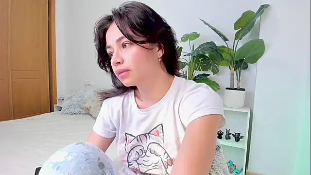 Snapshot of Adriennesexxx chatting on 03/04/25, 08:49 Adriennesexxx online show from 03/04/25, 08:49