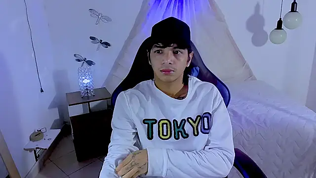 Snapshot of Brand_habes chatting on 11/07/25, 01:37 Brand habes online show from 11/07/25, 01:37