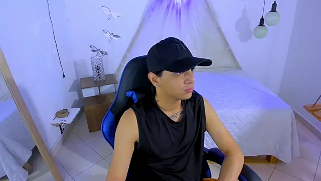 Snapshot of Brand_habes chatting on 11/16/25, 09:14 Brand habes online show from 11/16/25, 09:14