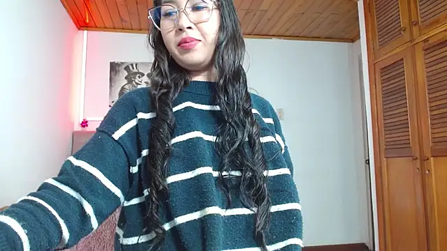 tifanny-squirt online show from 11/25/25, 03:23