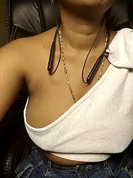 Anjali cute-Pondati online show from 06/15/26, 12:22