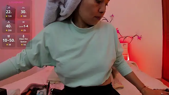 Sofia Walke1 online show from 12/03/25, 08:52