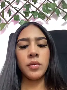 Shaarongp online show from 11/11/25, 04:29