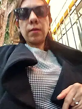 Lunababymylove online show from 01/31/26, 09:46