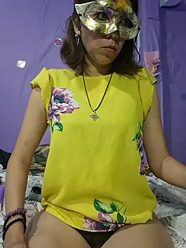 Lunababymylove online show from 10/19/25, 02:47