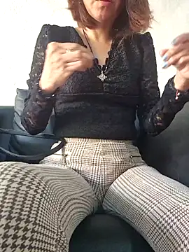 Lunababymylove online show from 09/24/25, 06:47