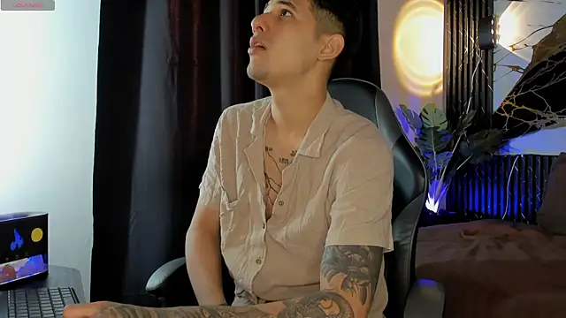 kyle smithxx online show from 12/18/25, 08:12