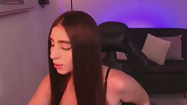 DolcieElliot online show from 10/23/25, 10:08