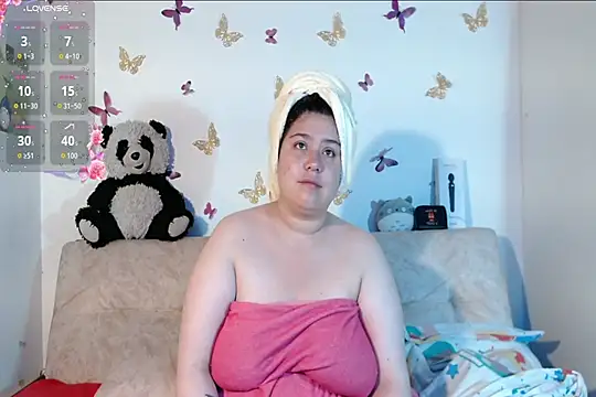 LennaTurnerr online show from 02/11/26, 12:49