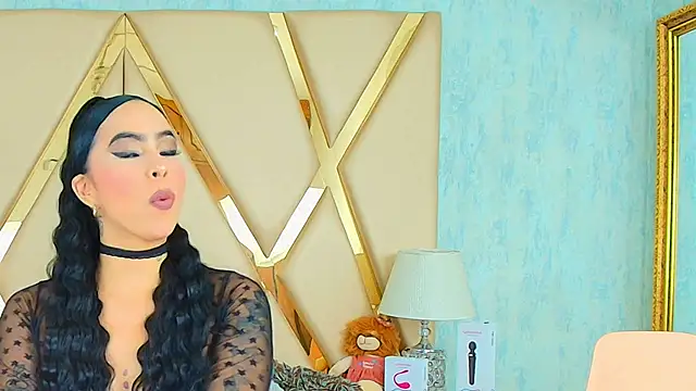 GiahDaniels online show from 02/26/25, 04:27