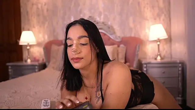 AngelineConnor online show from 11/06/25, 09:19