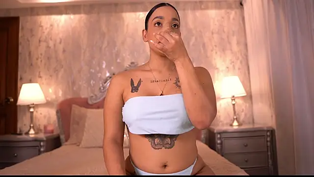 AngelineConnor online show from 11/15/25, 10:36