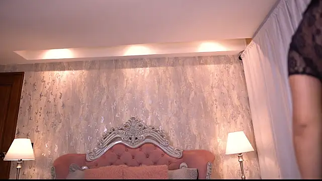 AngelineConnor online show from 02/01/26, 08:18