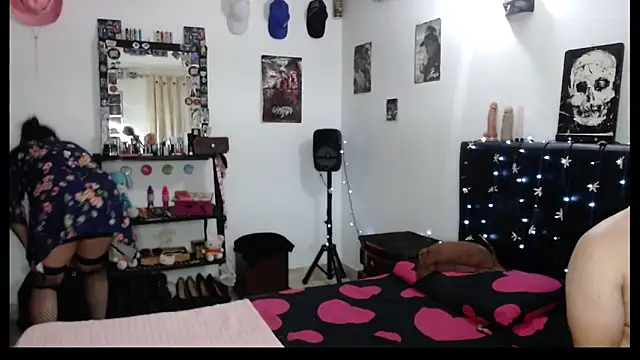 Bonnie-Clark online show from 04/11/26, 06:10