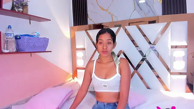 Snapshot of amberr_sweett69 chatting on 03/08/25, 06:47 amberr sweett69 online show from 03/08/25, 06:47