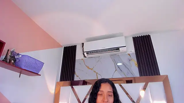 Snapshot of amberr_sweett69 chatting on 02/01/25, 06:51 amberr sweett69 online show from 02/01/25, 06:51