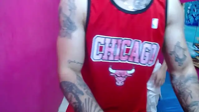 Snapshot of hugecocks_hot chatting on 02/06/26, 02:24 hugecocks hot online show from 02/06/26, 02:24