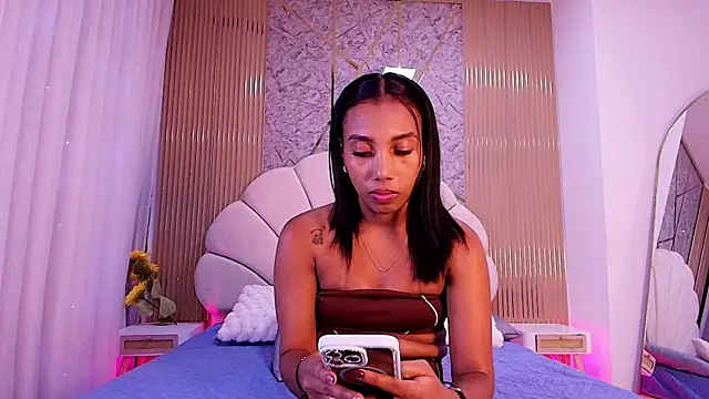 nata luna online show from 04/10/26, 07:21