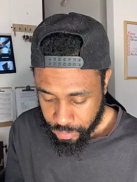 KaelMoreau online show from 10/11/25, 11:33