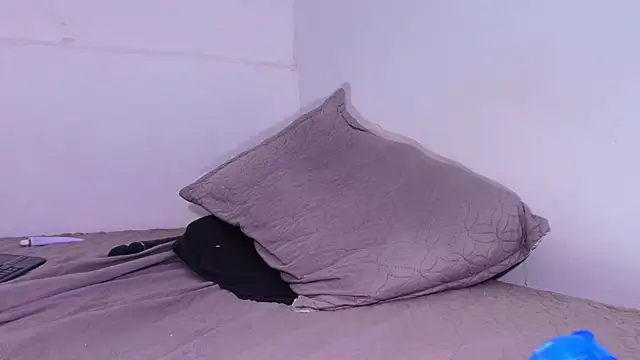 KaelMoreau online show from 03/31/26, 08:16