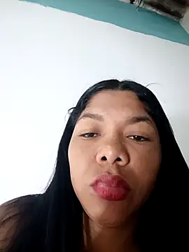 DIORA Latina online show from 12/21/25, 01:24