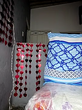 DIORA Latina online show from 02/18/26, 02:53