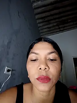 DIORA Latina online show from 02/06/26, 03:46