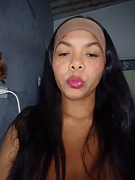 DIORA Latina online show from 05/27/26, 03:25