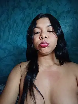 DIORA Latina online show from 06/02/26, 03:28