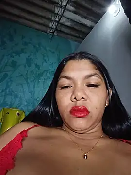Snapshot of DIORA_Latina chatting on 07/04/26, 05:25 DIORA Latina online show from 07/04/26, 05:25