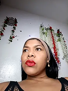 DIORA Latina online show from 10/25/25, 03:49