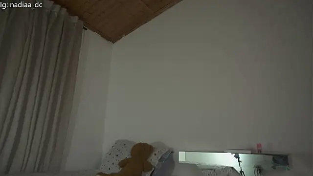 Nadiaa  online show from 02/16/26, 12:20