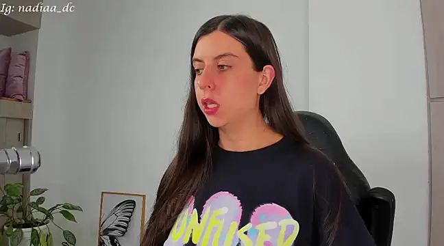 Nadiaa  online show from 02/15/25, 03:31