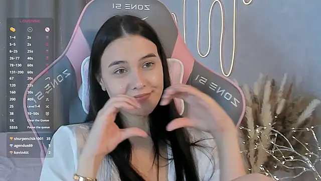 Snapshot of _Sweetie_ chatting on 03/09/25, 12:53 Sweetie online show from 03/09/25, 12:53