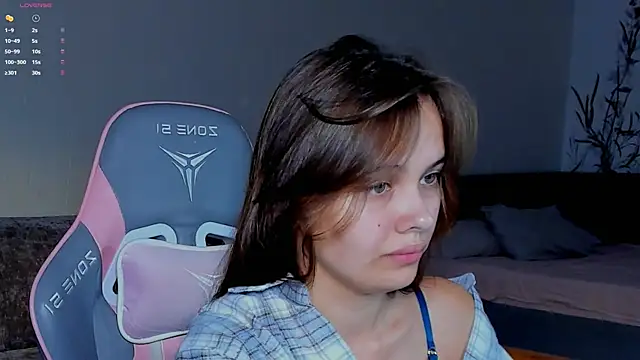 Snapshot of _Sweetie_ chatting on 07/06/26, 12:12 Sweetie online show from 07/06/26, 12:12