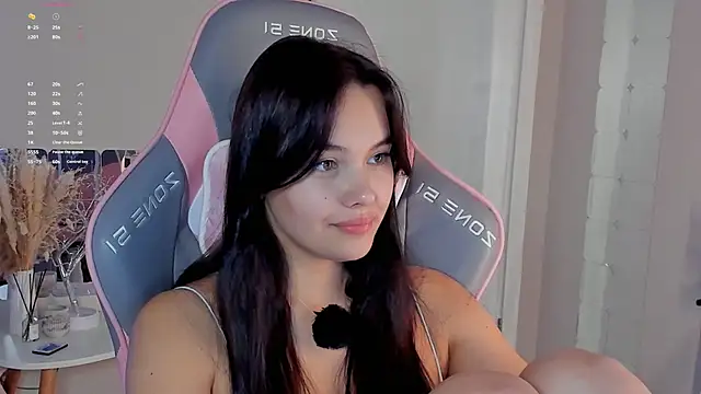 Snapshot of _Sweetie_ chatting on 09/25/25, 02:56 Sweetie online show from 09/25/25, 02:56