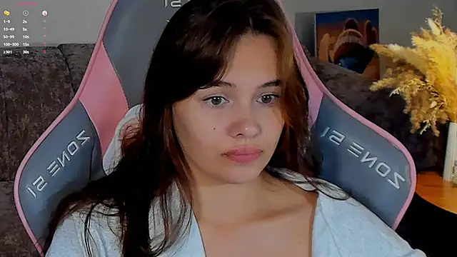 Snapshot of _Sweetie_ chatting on 07/02/26, 01:50 Sweetie online show from 07/02/26, 01:50