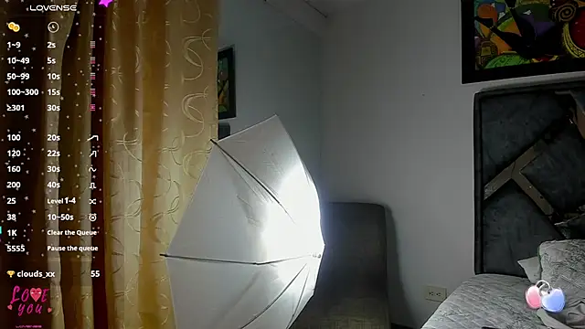 Snapshot of Vahiolet_smith chatting on 10/26/25, 03:40 Vahiolet smith online show from 10/26/25, 03:40