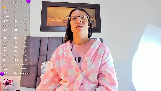 Vahiolet smith online show from 03/14/26, 03:12