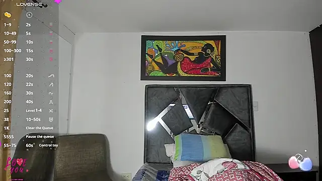 Snapshot of Vahiolet_smith chatting on 10/22/25, 03:28 Vahiolet smith online show from 10/22/25, 03:28