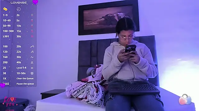 Vahiolet smith online show from 01/11/26, 03:35