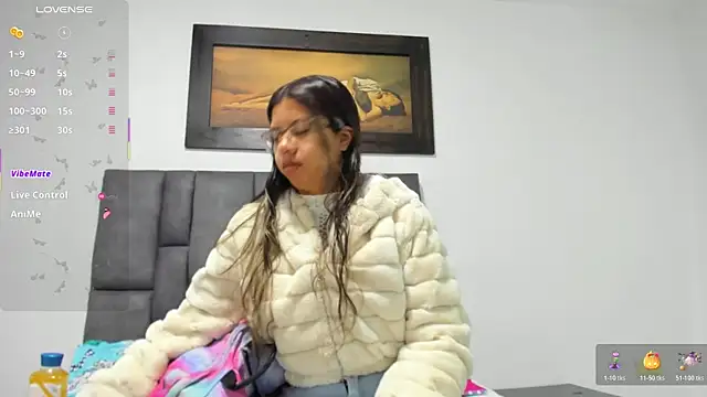 Snapshot of Vahiolet_smith chatting on 07/04/26, 12:32 Vahiolet smith online show from 07/04/26, 12:32
