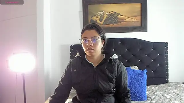 Snapshot of Vahiolet_smith chatting on 11/28/25, 02:45 Vahiolet smith online show from 11/28/25, 02:45