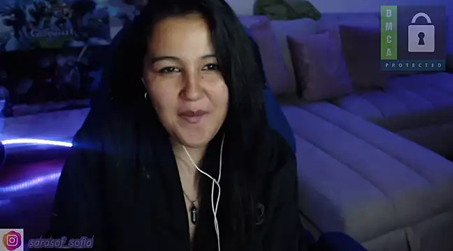 Snapshot of sara_sof_ chatting on 12/18/24, 03:15 sara sof online show from 12/18/24, 03:15