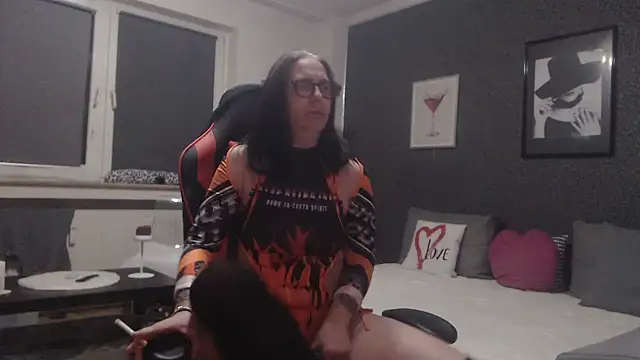 EiskalterEngel74 online show from 02/15/25, 09:49