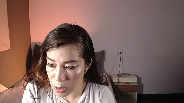 Miiaa wallace online show from 02/04/25, 08:49