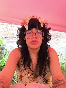 Snapshot of Fun_Everywhere chatting on 02/01/26, 03:54 Fun Everywhere online show from 02/01/26, 03:54