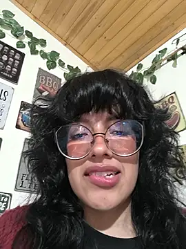 Snapshot of Fun_Everywhere chatting on 11/25/25, 11:27 Fun Everywhere online show from 11/25/25, 11:27